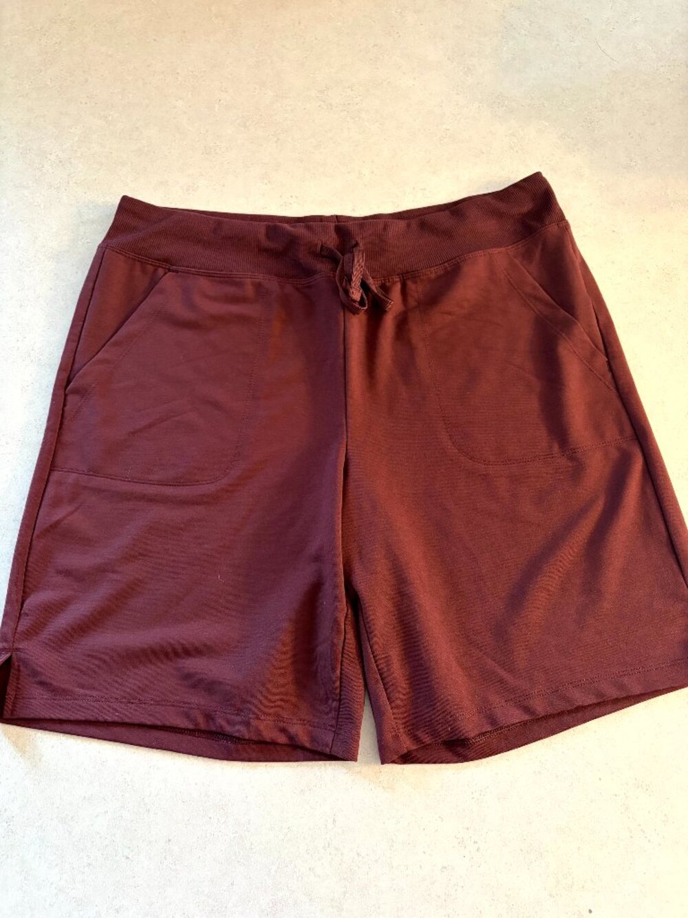 Athletic Works Women's Shorts Bermuda Size L (12-14) Inseam 8" Stretch Pull On